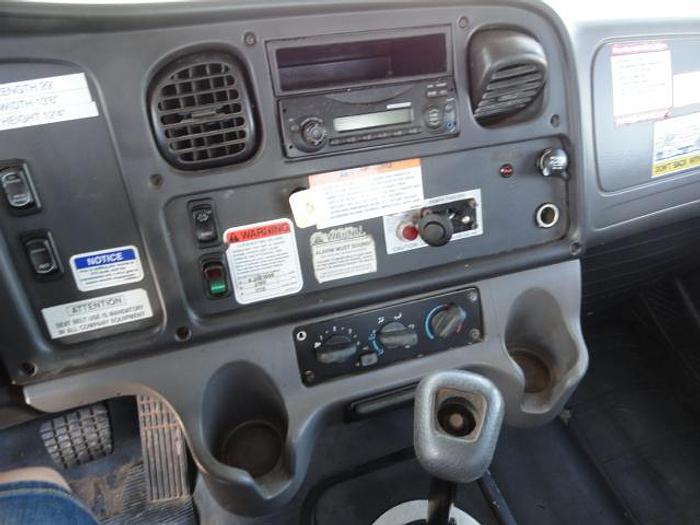 Used 2012 FREIGHTLINER BUSINESS CLASS M2 106