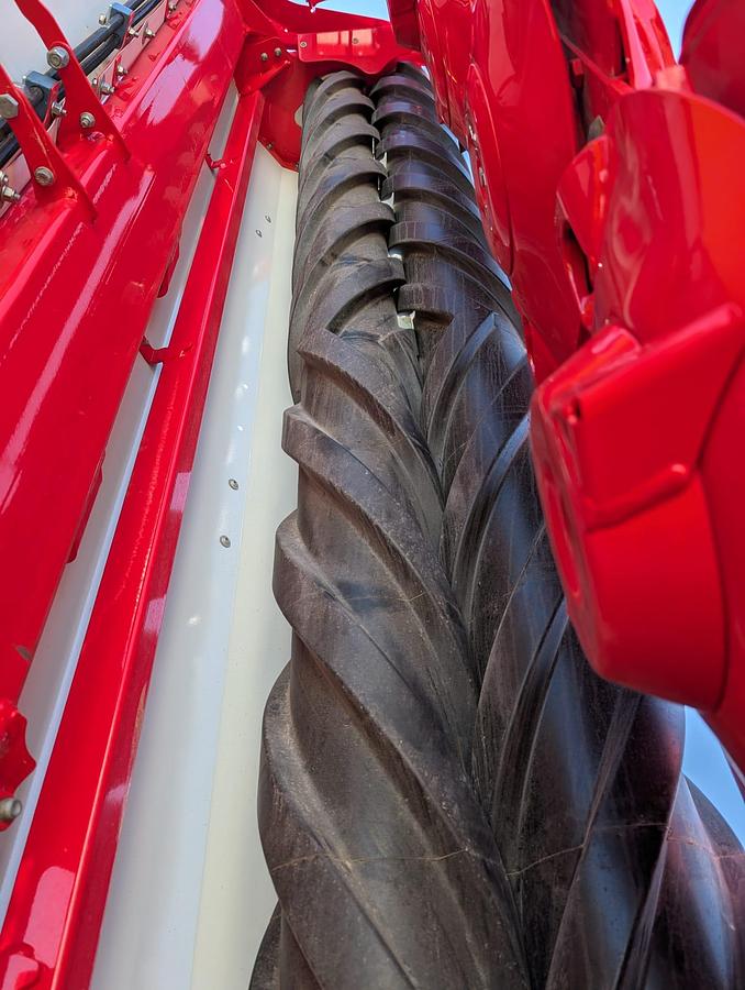 Used 2025 Pottinger NOVACAT V 10000