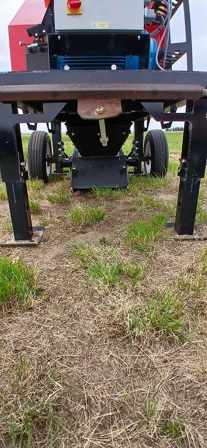 2022 RED RHINO 5000 Static Electric