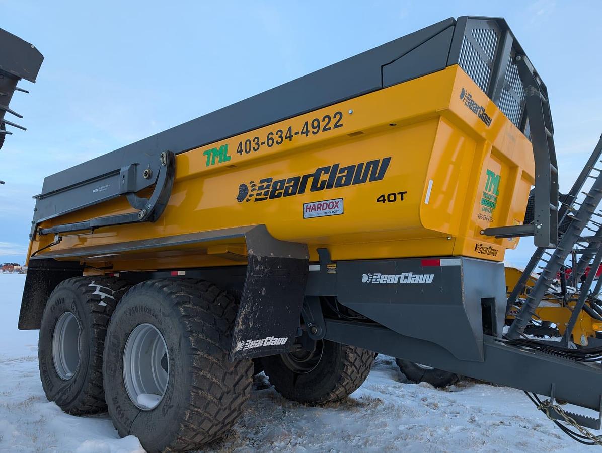 Used 2024 Bearclaw 40T Construction Trailer