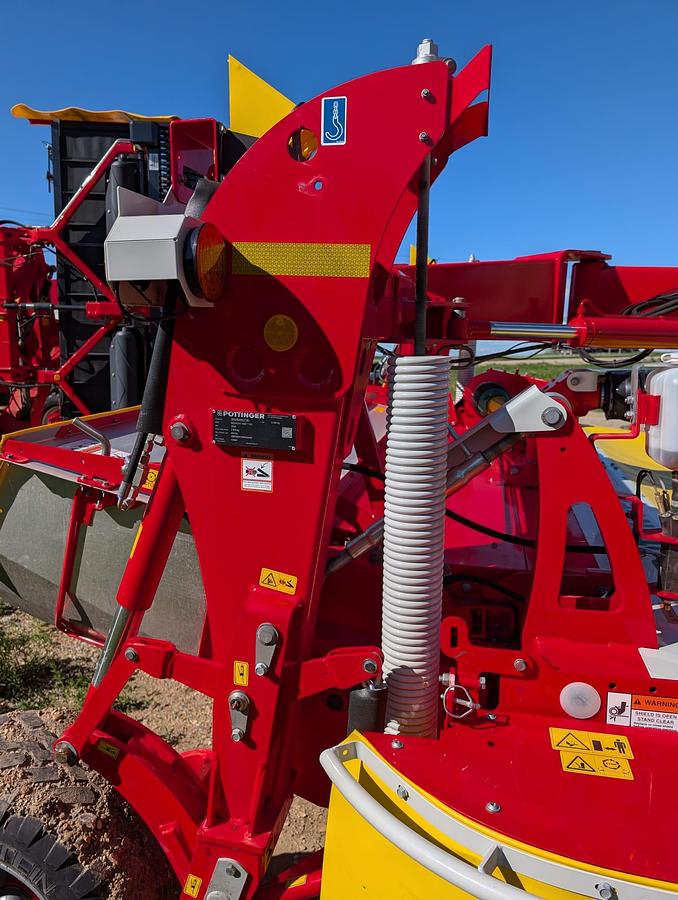 Used 2025 Pottinger NOVACAT 3507 T