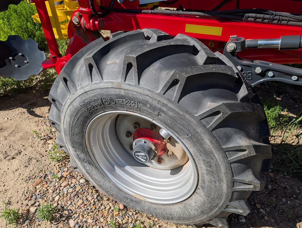 2025 Pottinger Terria 6040