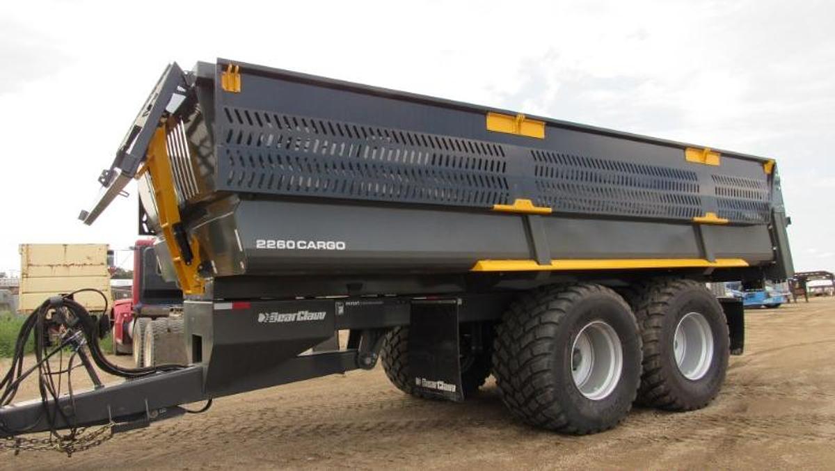 2025 BearClaw 2260 Silage Cargo Wagon
