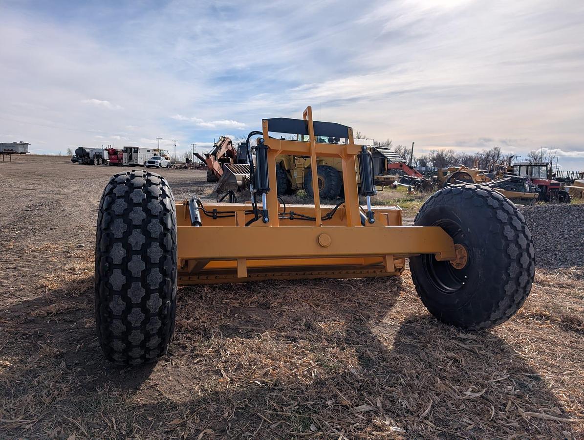 Used Custom 13 Ft