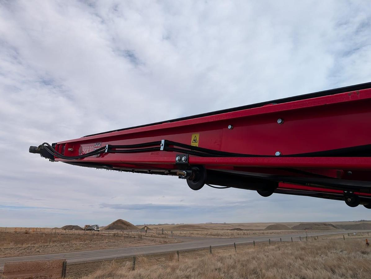 2024 RED RHINO 30 FT Stockpiler