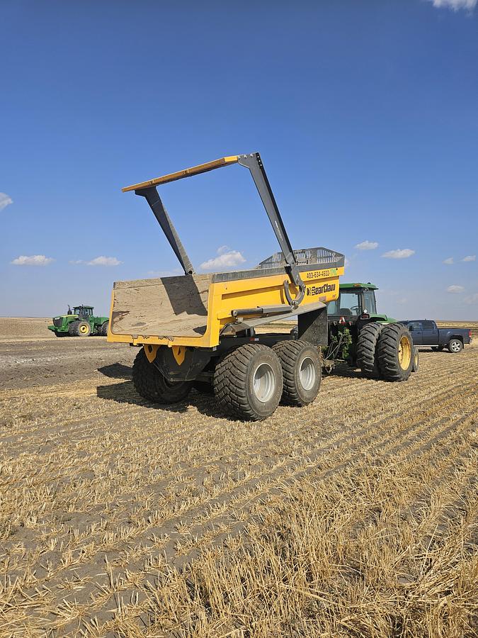 Used 2023 Bearclaw 26T Construction Trailer