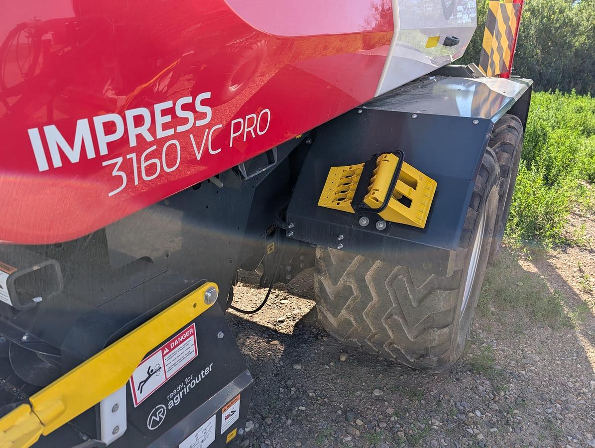 Used 2025 Pottinger Impress 3160 VC Pro