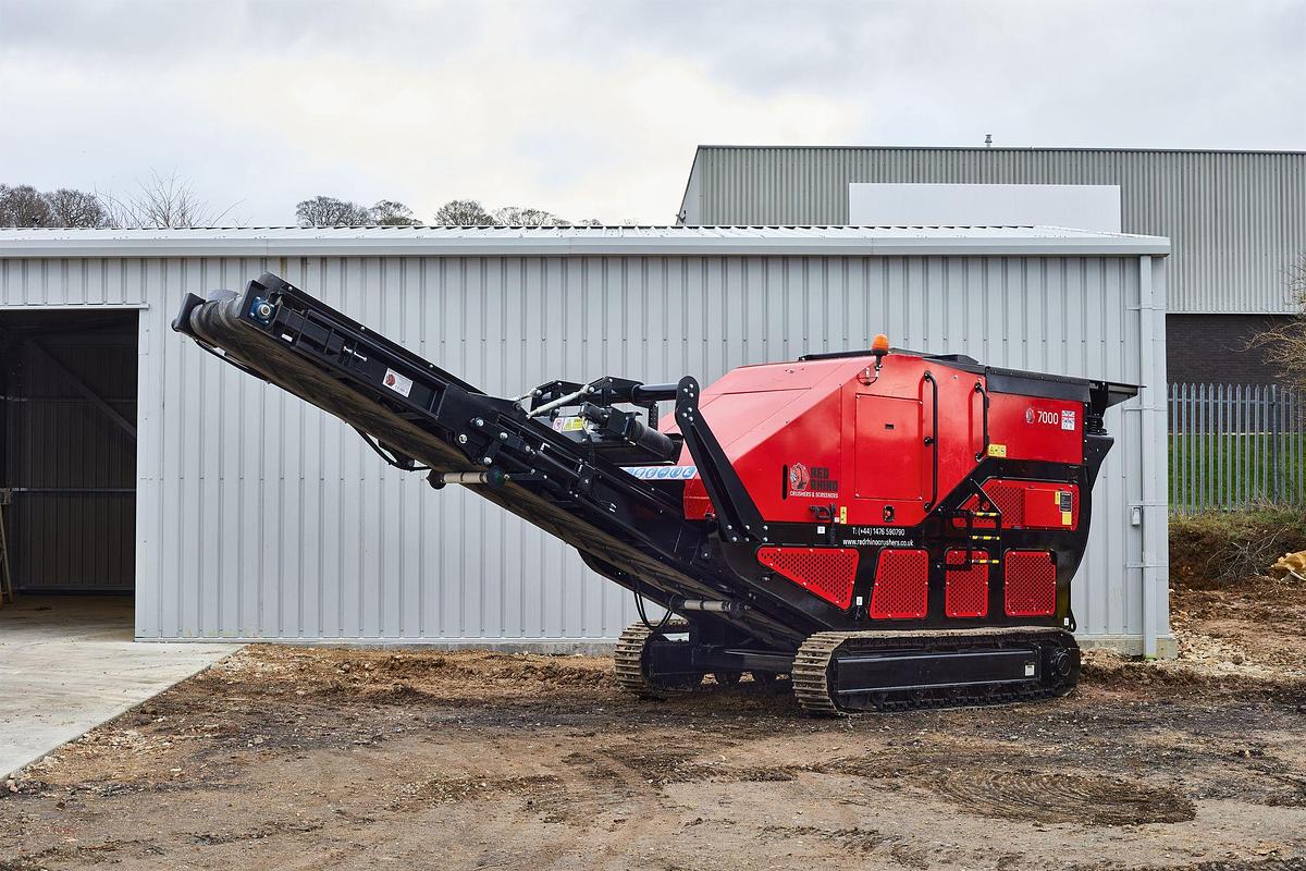 2023 RED RHINO 7000 PLUS