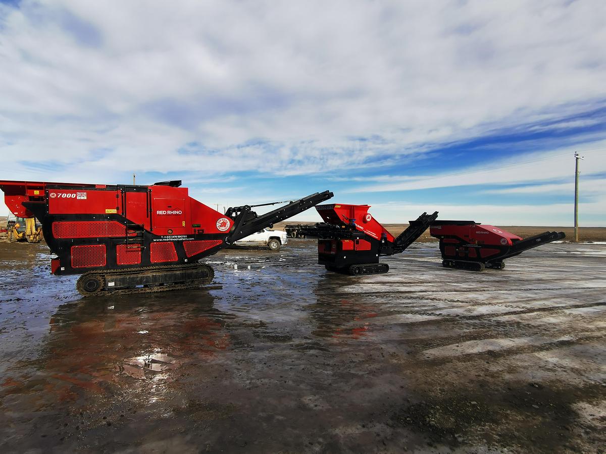 2023 RED RHINO 7000 PLUS