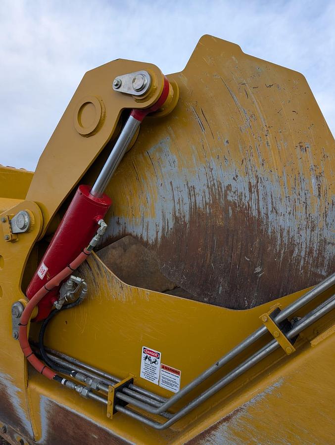 Used 2023 METALCRAFT 2016E