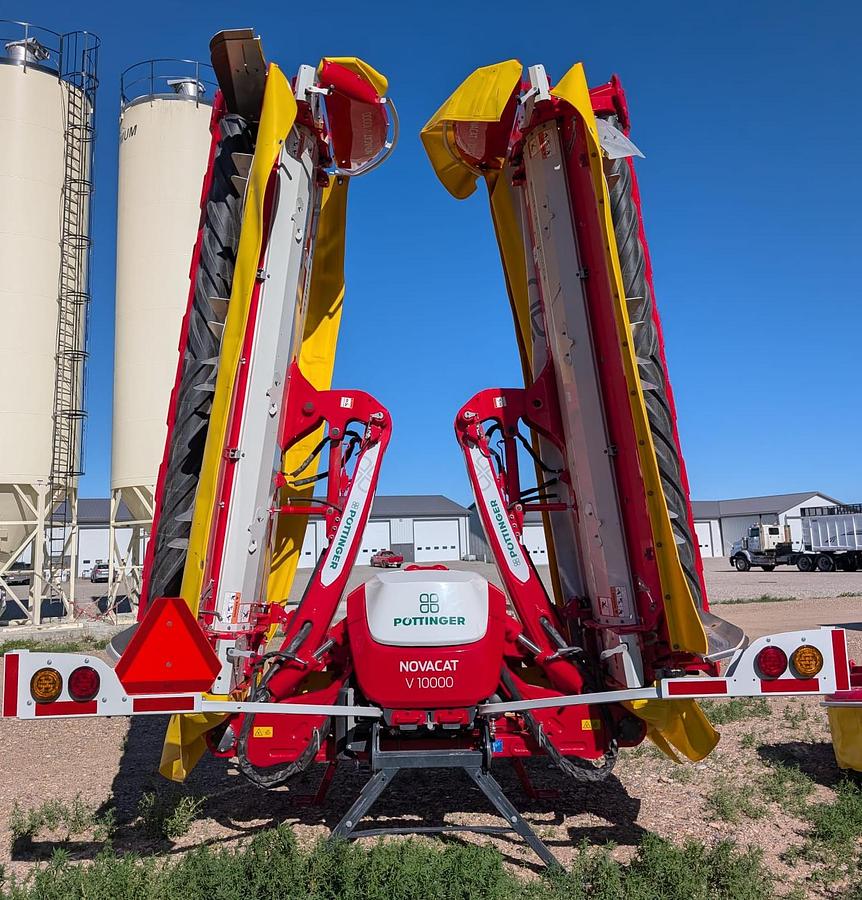 Used 2025 Pottinger NOVACAT V 10000