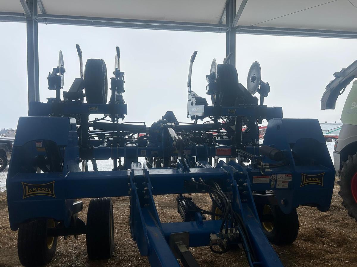 Used 2023 Landoll 2512 In-Line Ripper