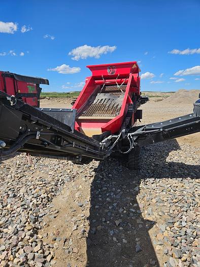 Used 2023 RED RHINO 3-WAY SCREEN