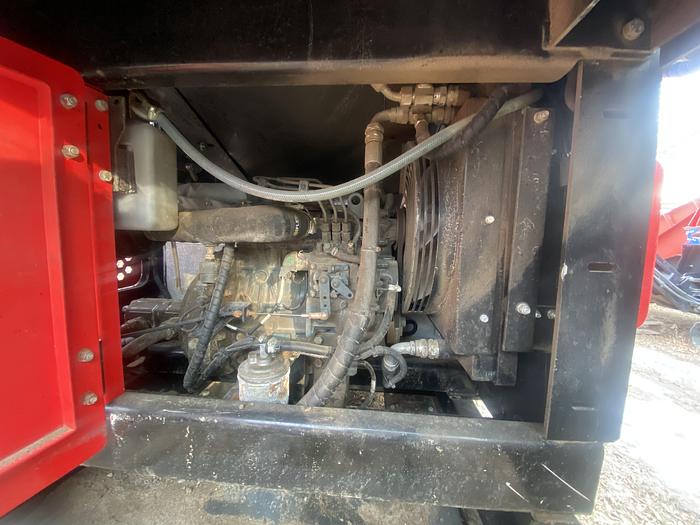 Used 2023 RED RHINO 3-WAY SCREEN