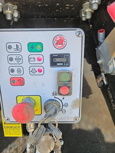 Used 2023 RED RHINO 3-Way Screener