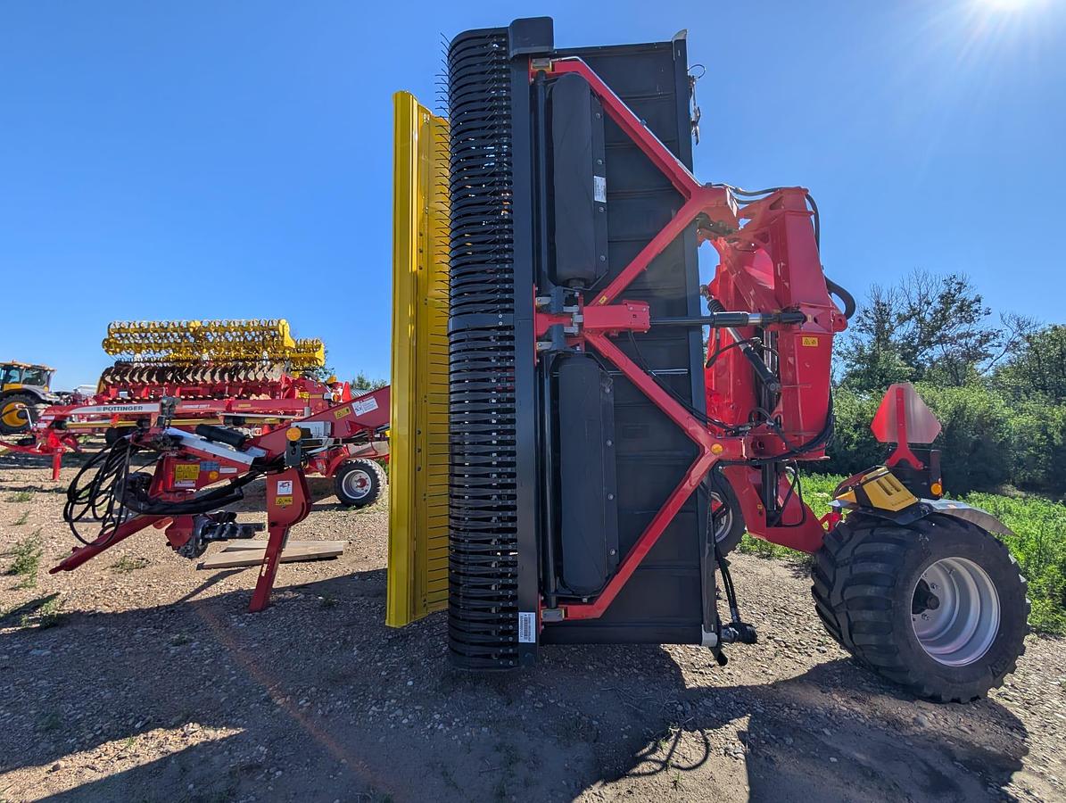 2025 Pottinger Mergento VT 9220