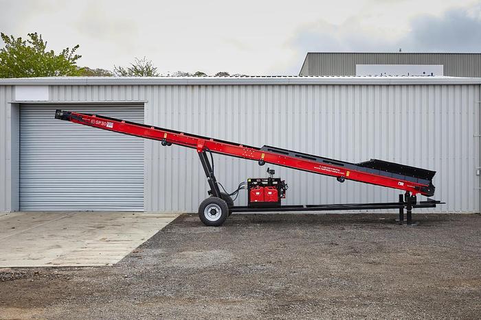 2024 RED RHINO 30 FT