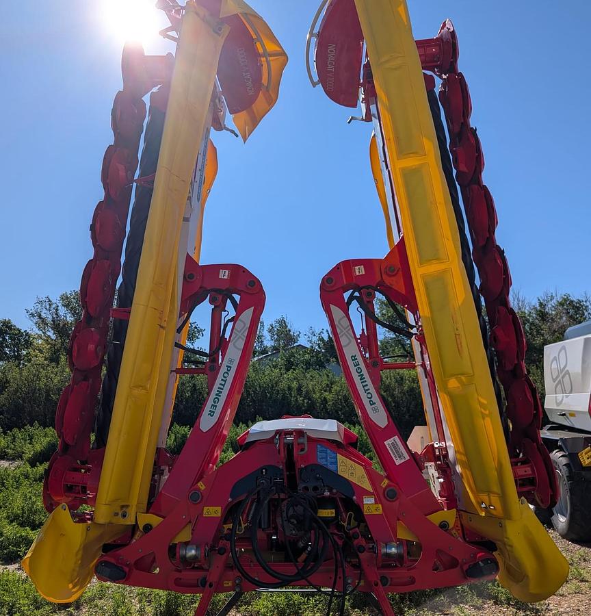 Used 2025 Pottinger NOVACAT V 10000