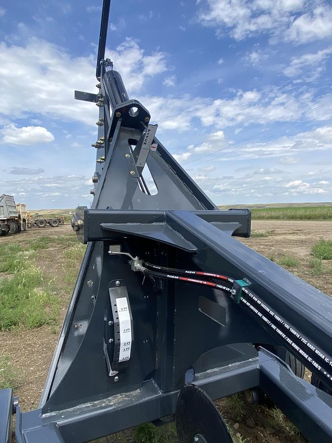 2025 KOMB Ag Services 40 Caliber MXTRX48