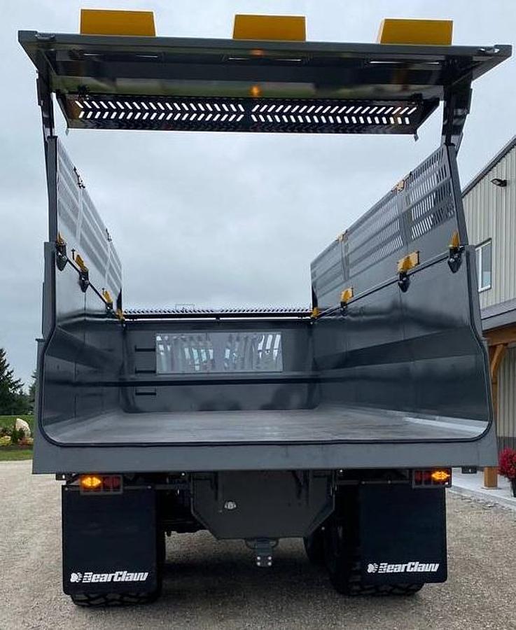 2025 BearClaw 2260 Silage Cargo Wagon