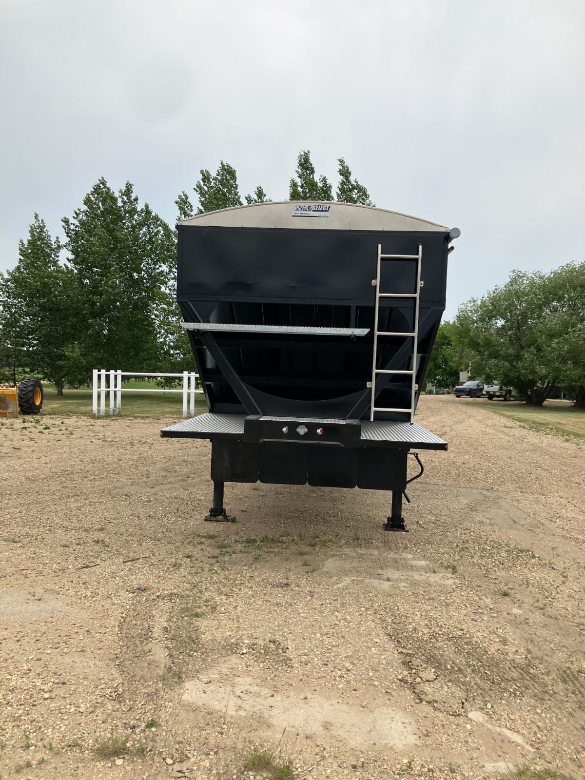 Refurbished 2026 Custom Built Super B Grain Trailer