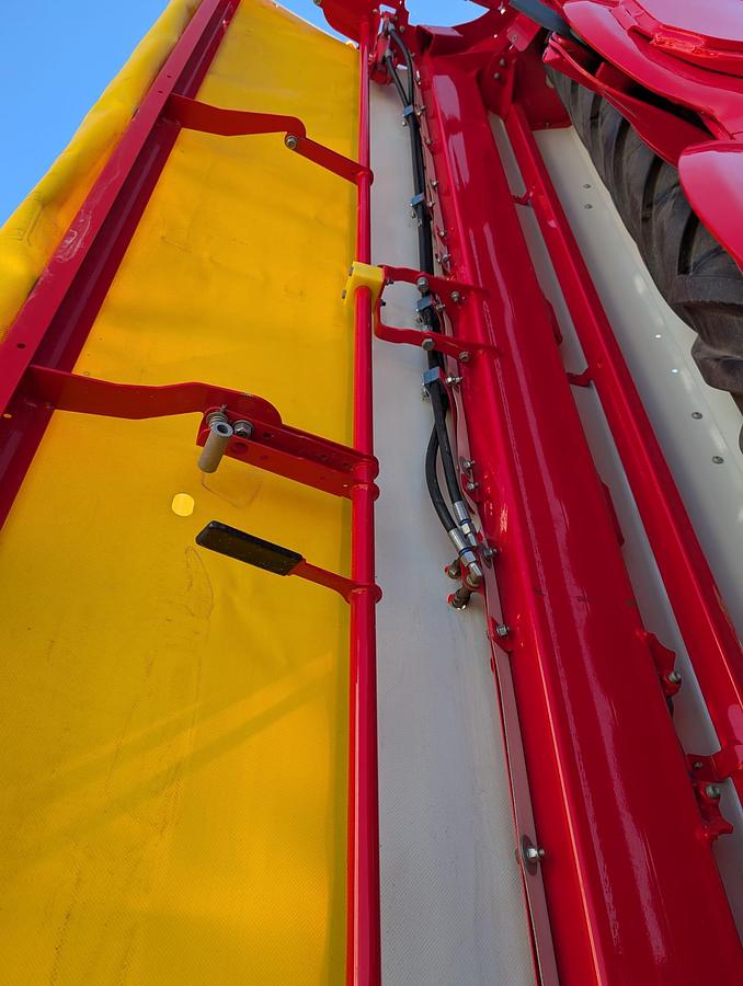 Used 2025 Pottinger NOVACAT V 10000