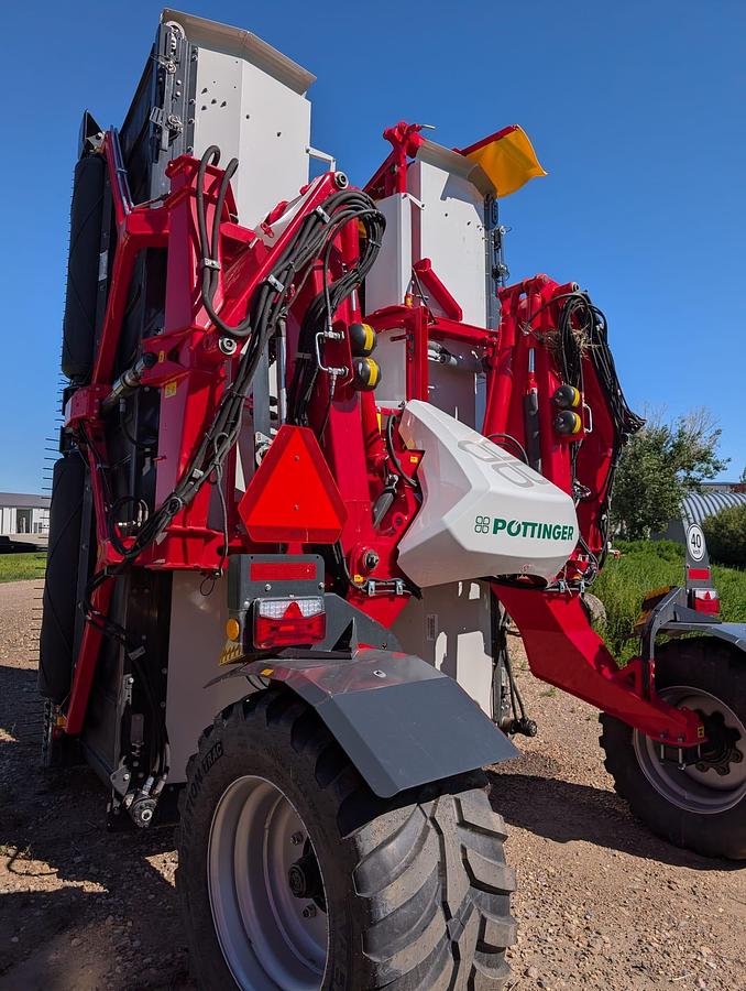 2025 Pottinger Mergento VT 9220