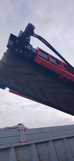 2024 RED RHINO 30 FT