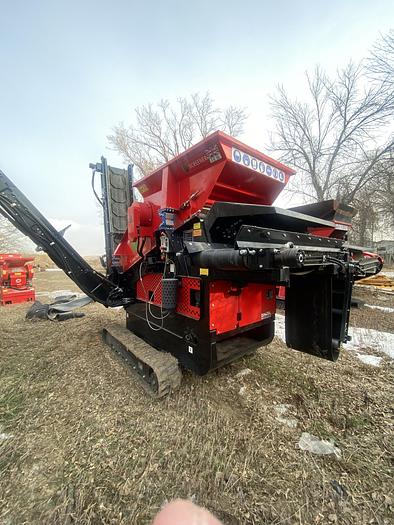 Used 2023 RED RHINO 3-WAY SCREEN