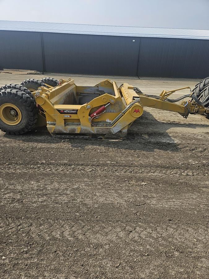 Used 2023 METALCRAFT 2016E