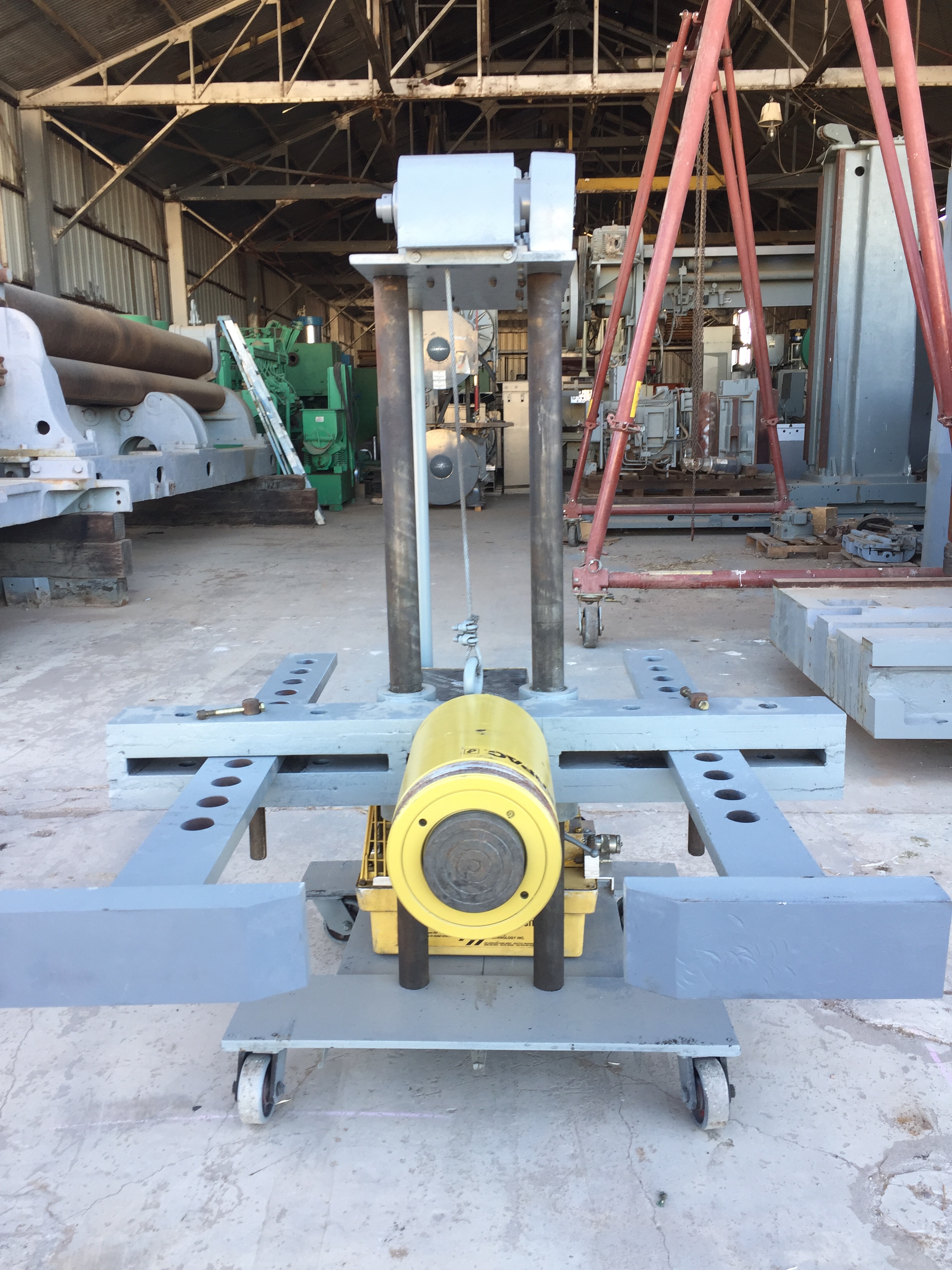 Used 150 Ton Industrial Gear / Wheel Puller
