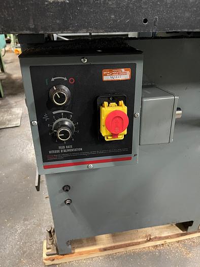 Used 14", KING, VERTICAL, ROLL-IN BANDSAW