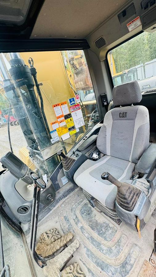 Used 2012 Cat 320D