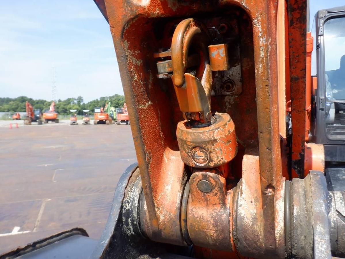 Used 2016 HITACHI  ZX135US-5B