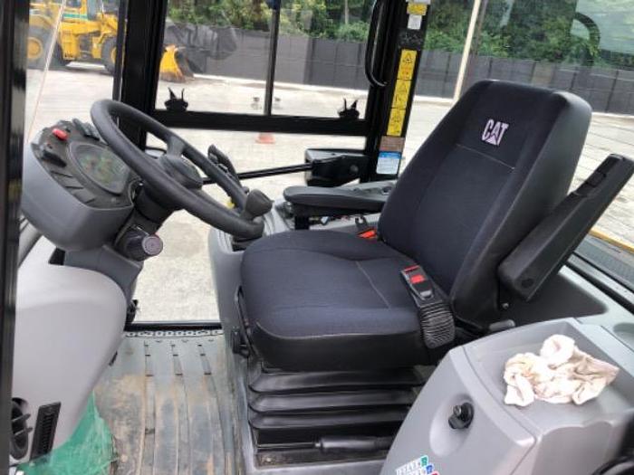 Used 2018 CAT 907M