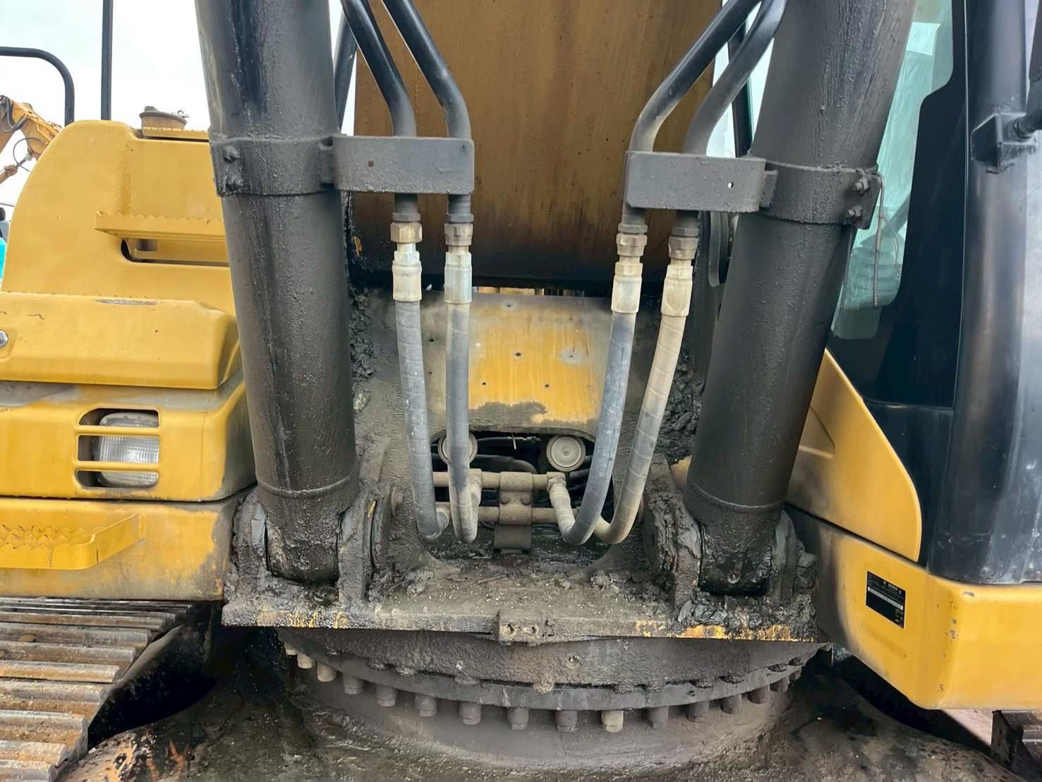 Used 2008 CAT 330D