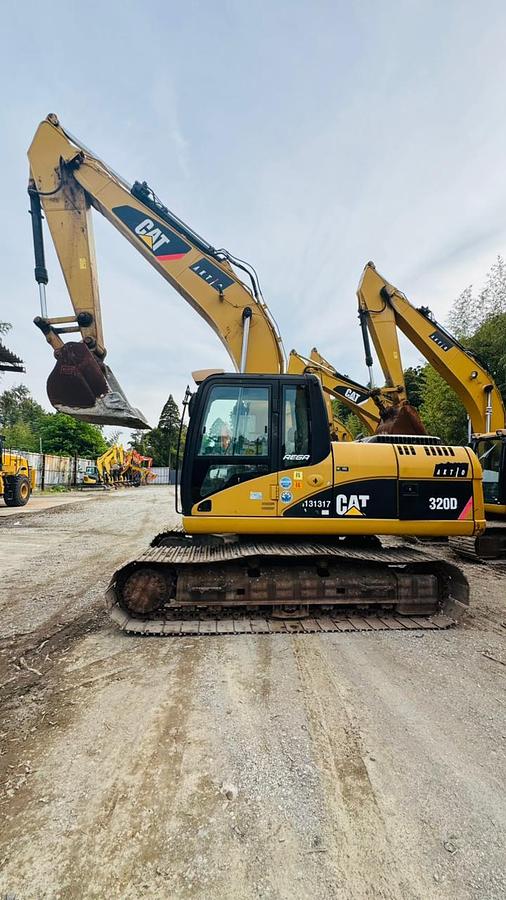 Used 2012 Cat 320D