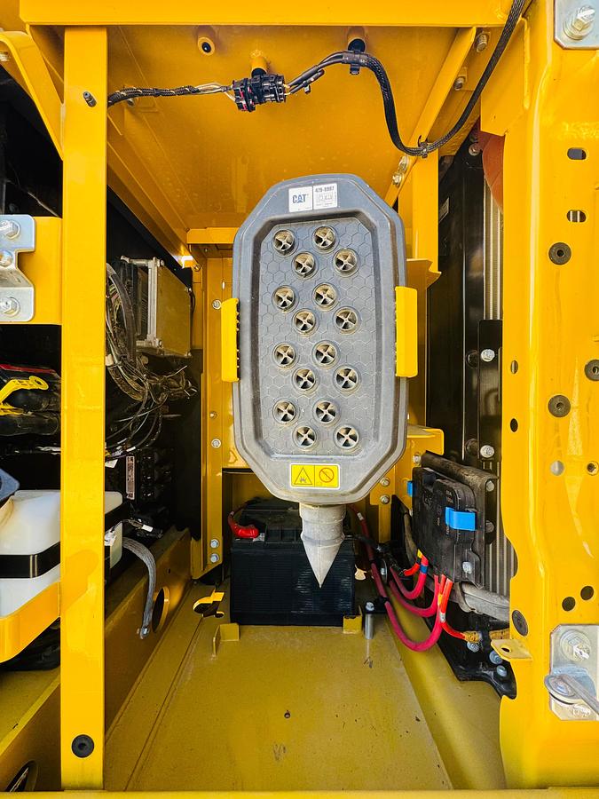 Used 2019 CAT 320-07B