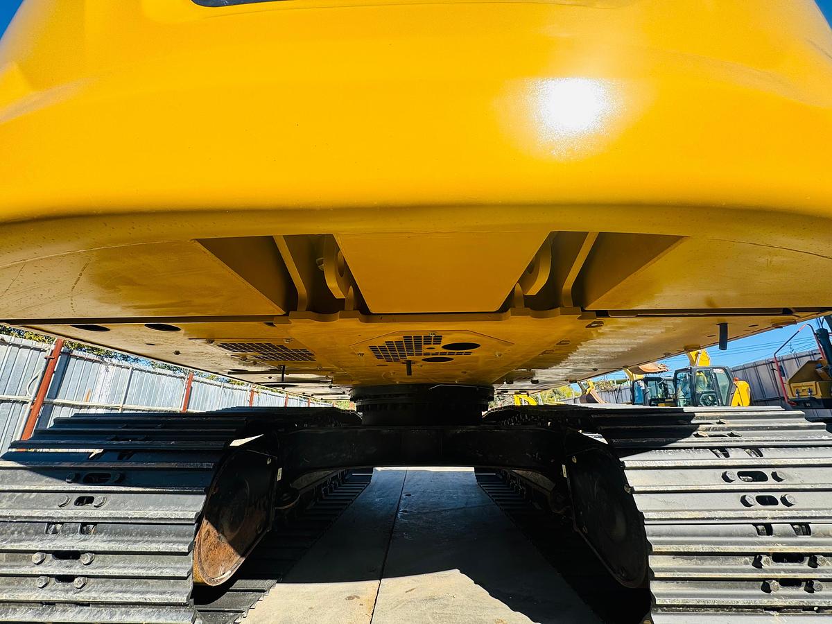 Used 2019 CAT 320-07B