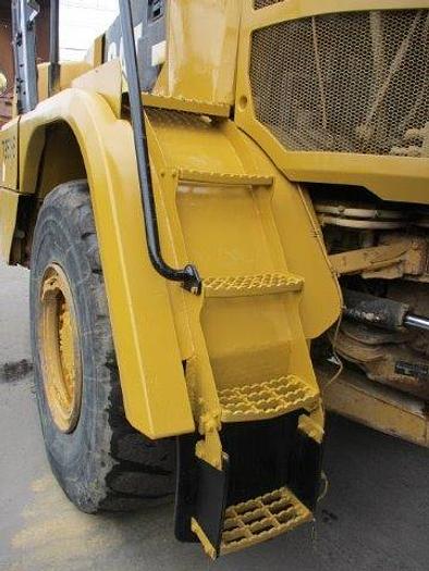 Used 2017 CAT 725C2