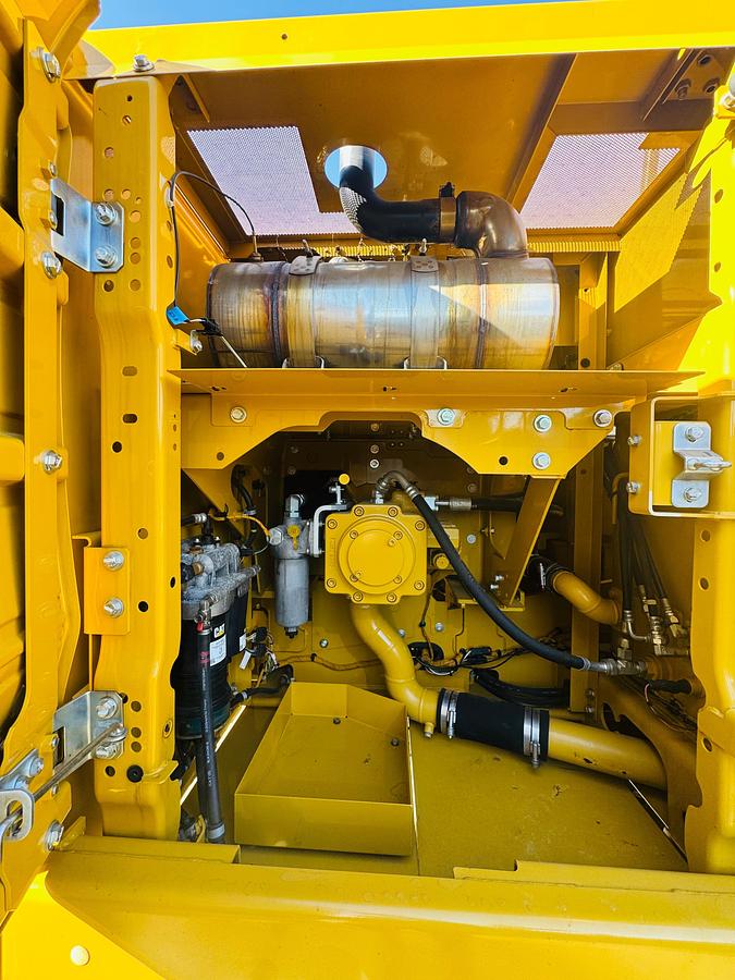 Used 2019 CAT 320-07B