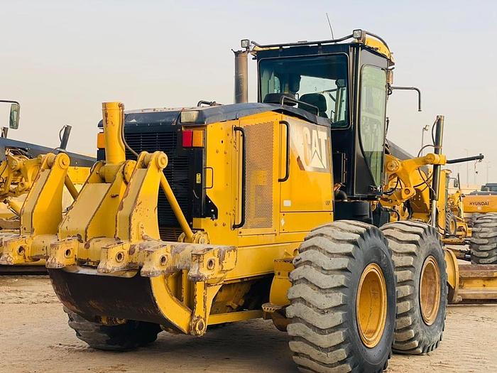 Used 2011 CAT 14M