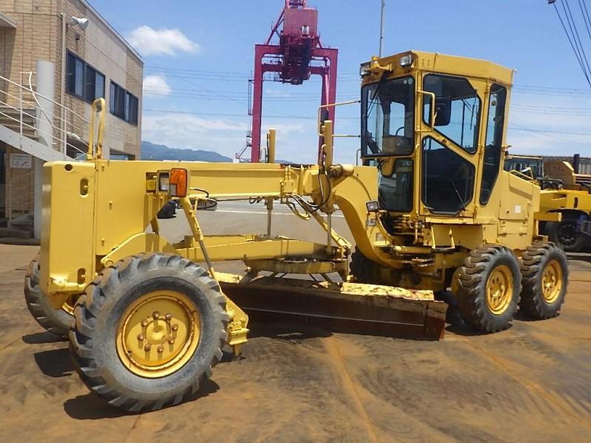 Used 1993 KOMATSU GD405A-2
