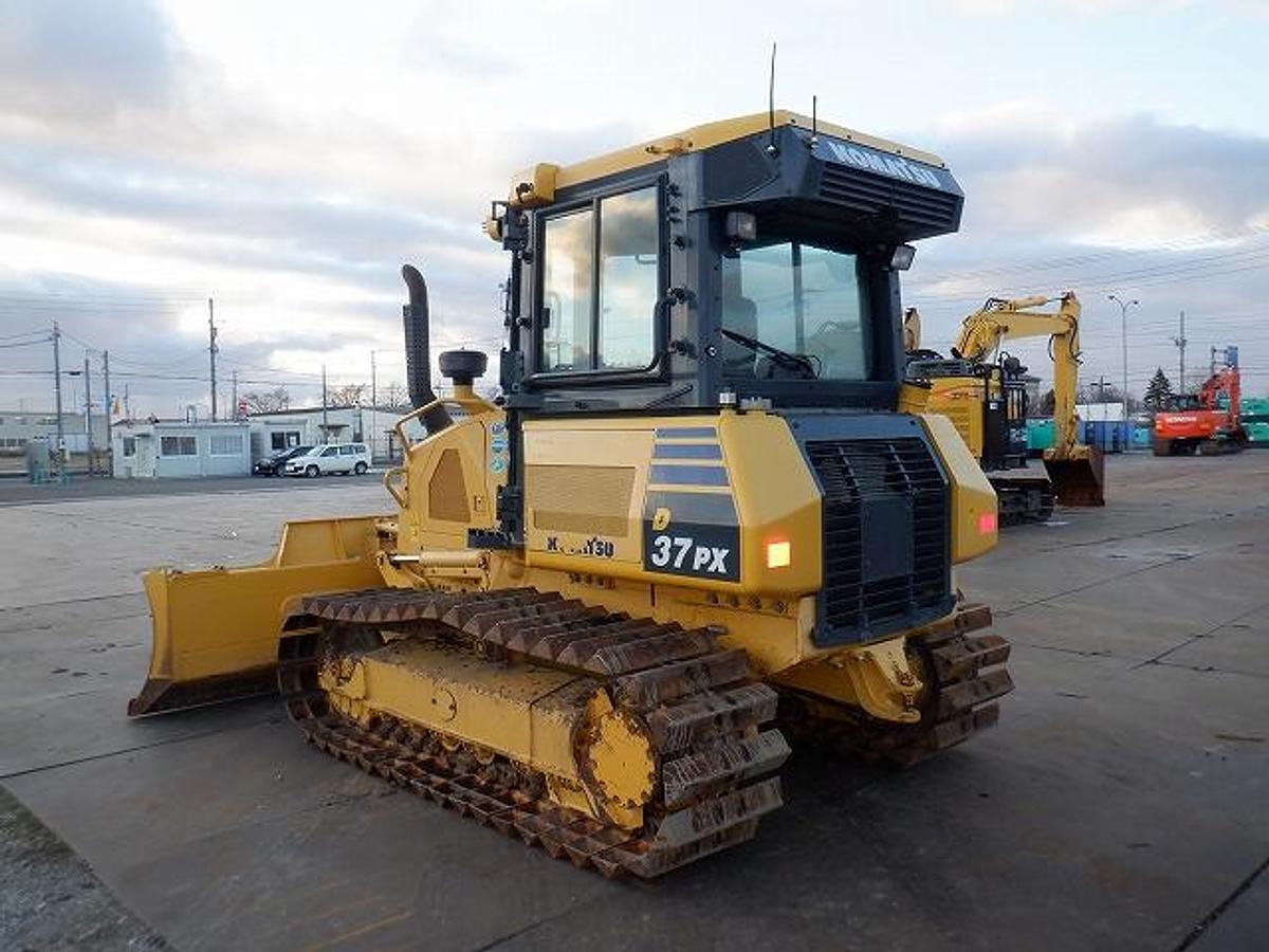 Used KOMATSU D37PX-23