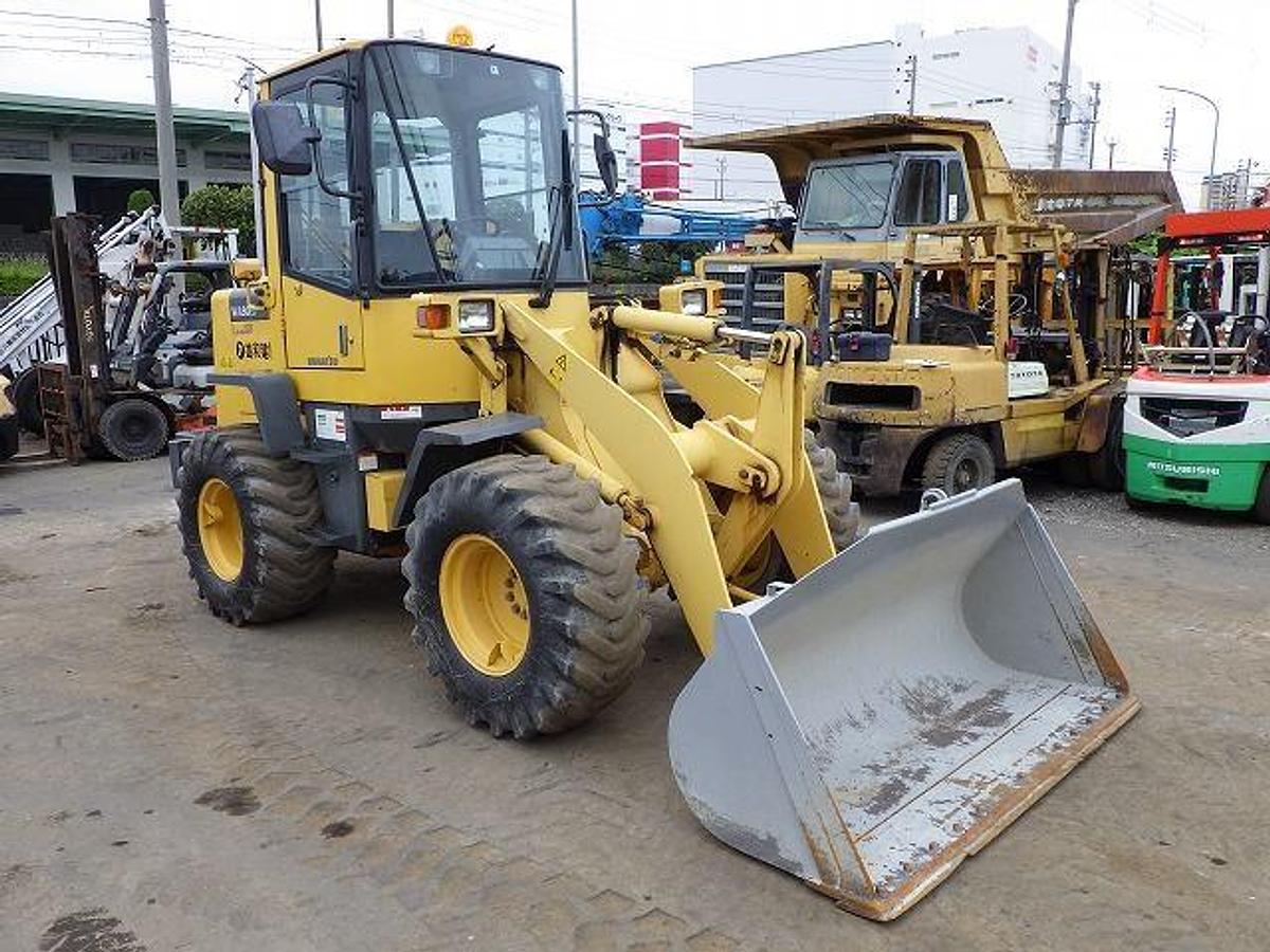 Used 1996 KOMATSU WA80-3