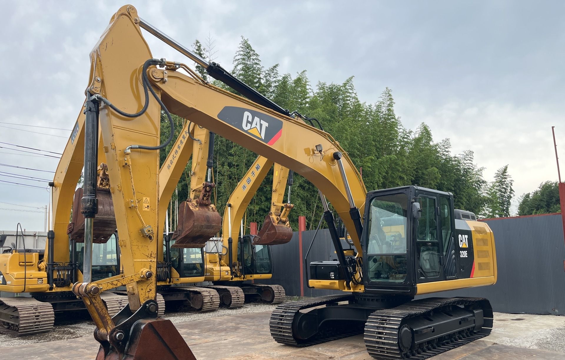 Used 2016 Cat 320E-2