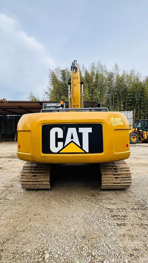 Used 2012 Cat 320D
