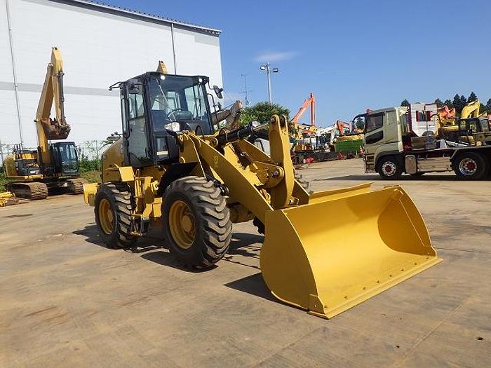 Used 2020 CAT 910-14A