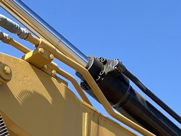 Used 2016 CAT 311FLRR