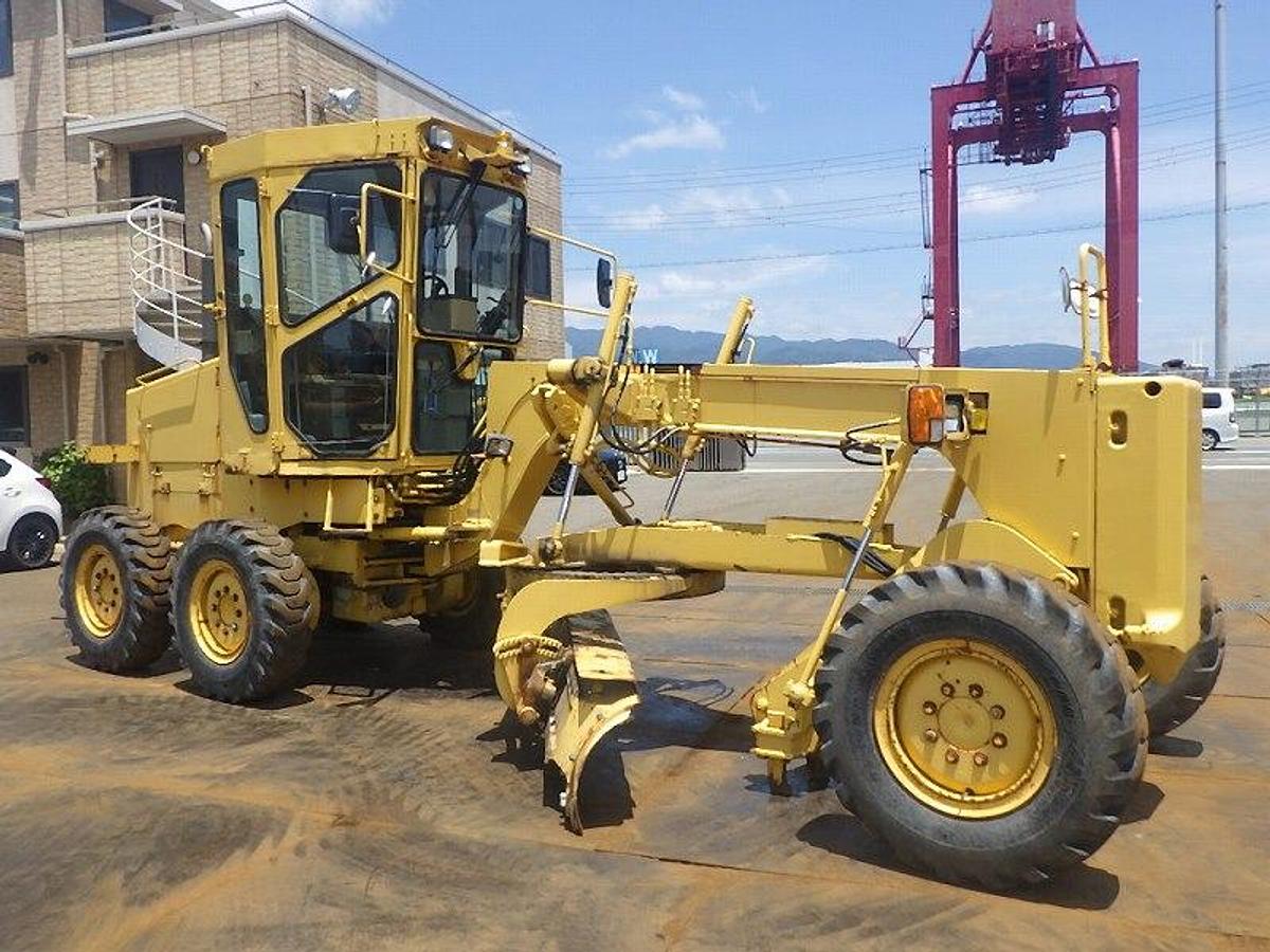 Used 1993 KOMATSU GD405A-2